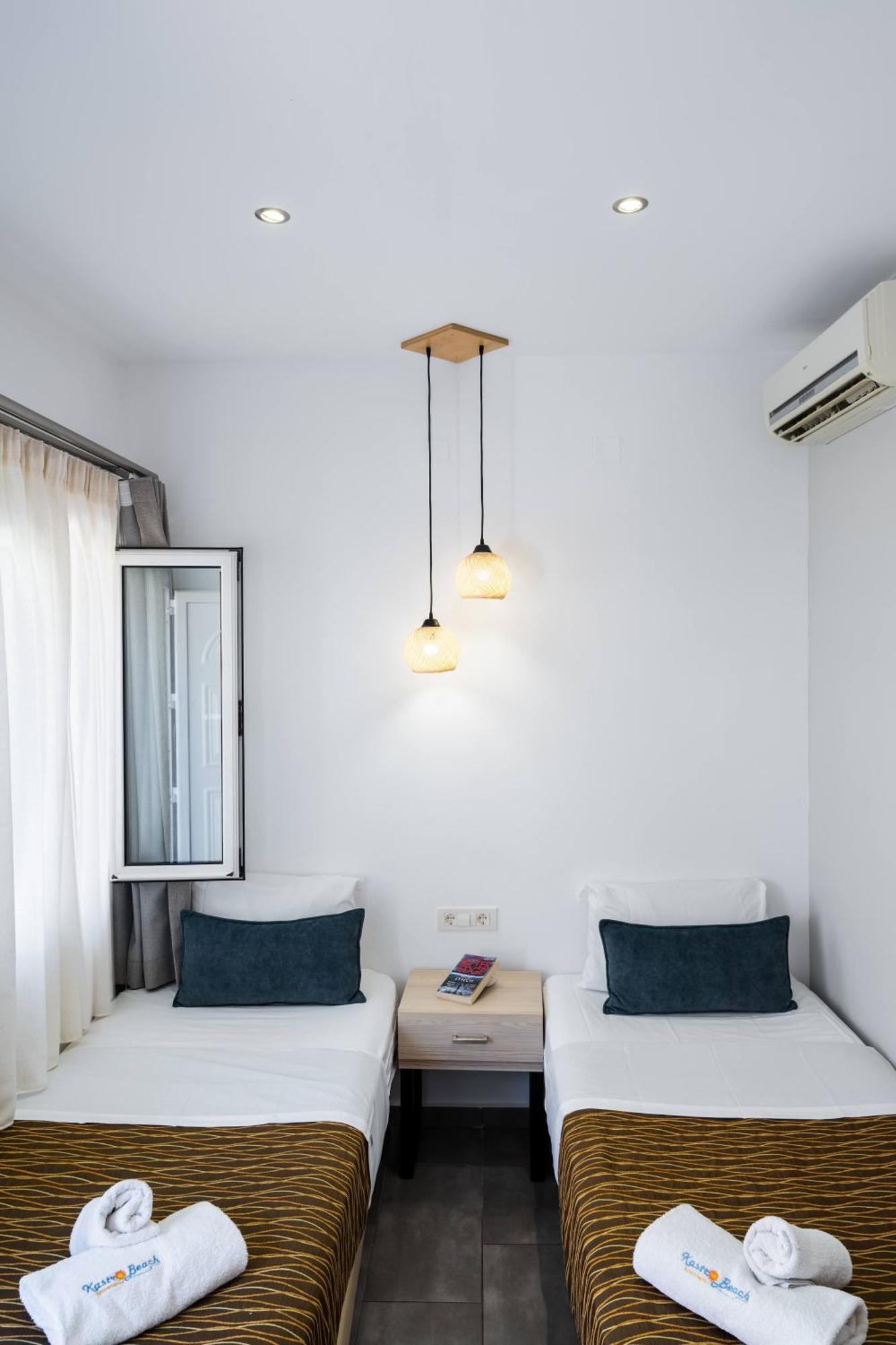 Kastro Beach Apartments มาเลีย ภายนอก รูปภาพ