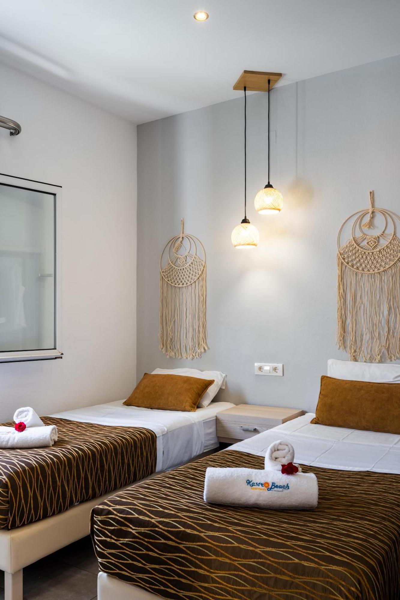 Kastro Beach Apartments มาเลีย ภายนอก รูปภาพ