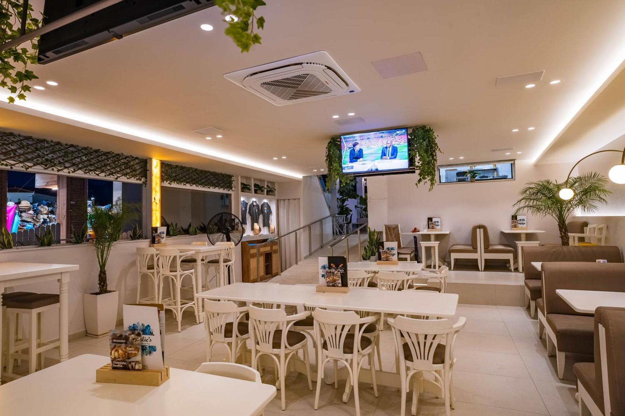 Kastro Beach Apartments มาเลีย ภายนอก รูปภาพ